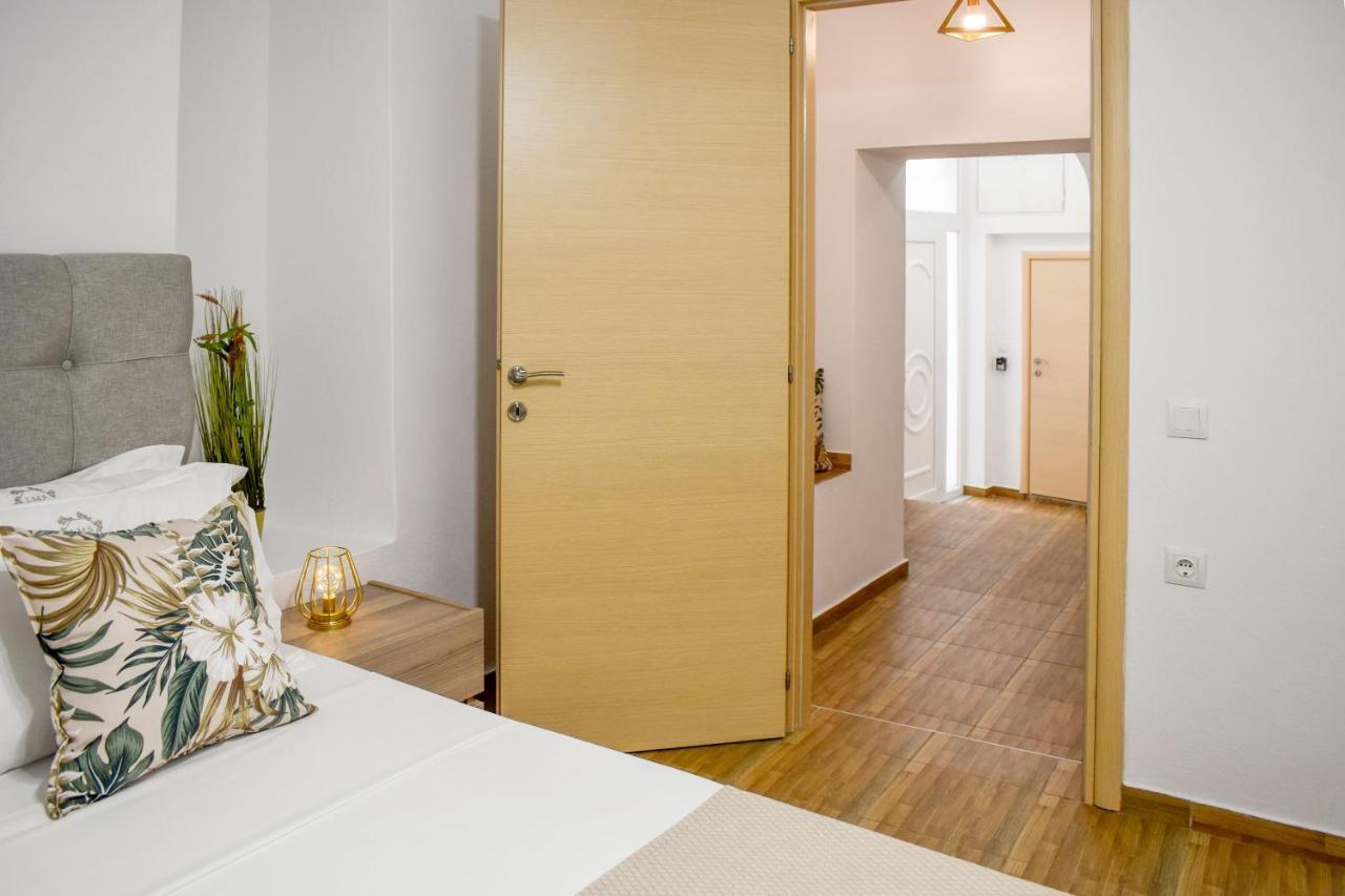La Maison Plakes 3 Bdr Apt Città di Skiathos Esterno foto