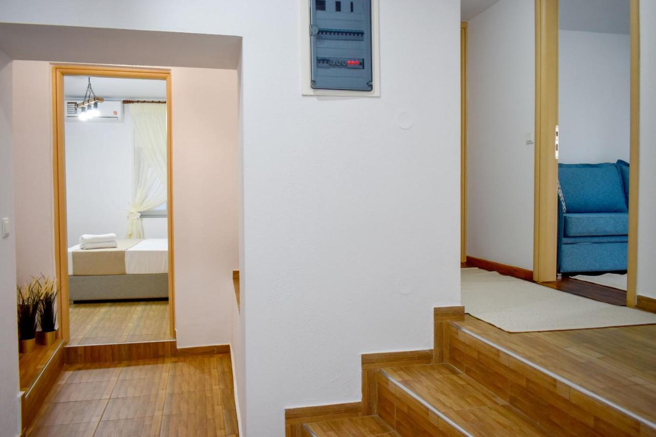 La Maison Plakes 3 Bdr Apt Città di Skiathos Esterno foto